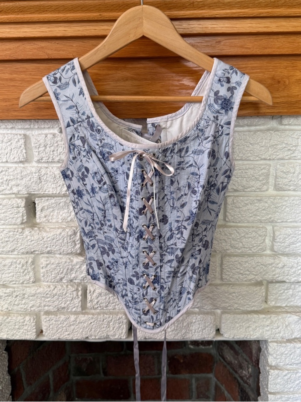 Floral Lace-Up Corset in Light Blue